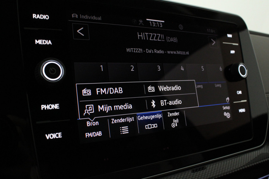 Volkswagen T-Cross 1.0 TSI Style Business Premium Automaat/Camera/IQ-LED/18inch/Luxe interieur/Adapt.cruise/Smoky Gray Metallic kleur