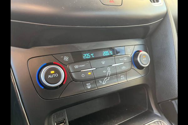 Ford FOCUS Wagon 1.5 EcoBoost Titanium 150pk/110kW 6-bak | Trekhaak | 18'' | Bi-Xenon |