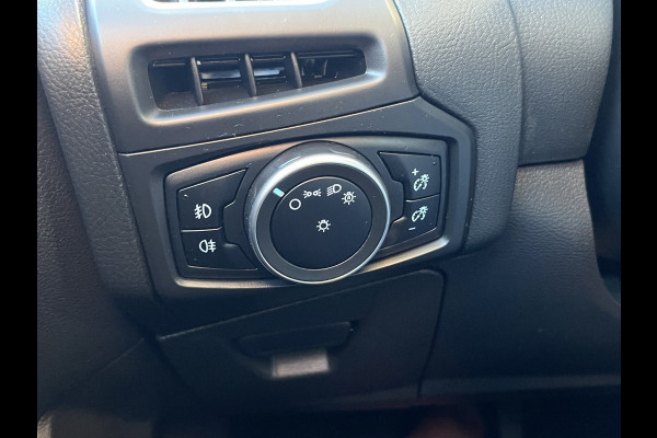 Ford FOCUS Wagon 1.5 EcoBoost Titanium 150pk/110kW 6-bak | Trekhaak | 18'' | Bi-Xenon |