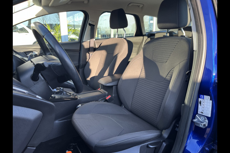 Ford FOCUS Wagon 1.5 EcoBoost Titanium 150pk/110kW 6-bak | Trekhaak | 18'' | Bi-Xenon |