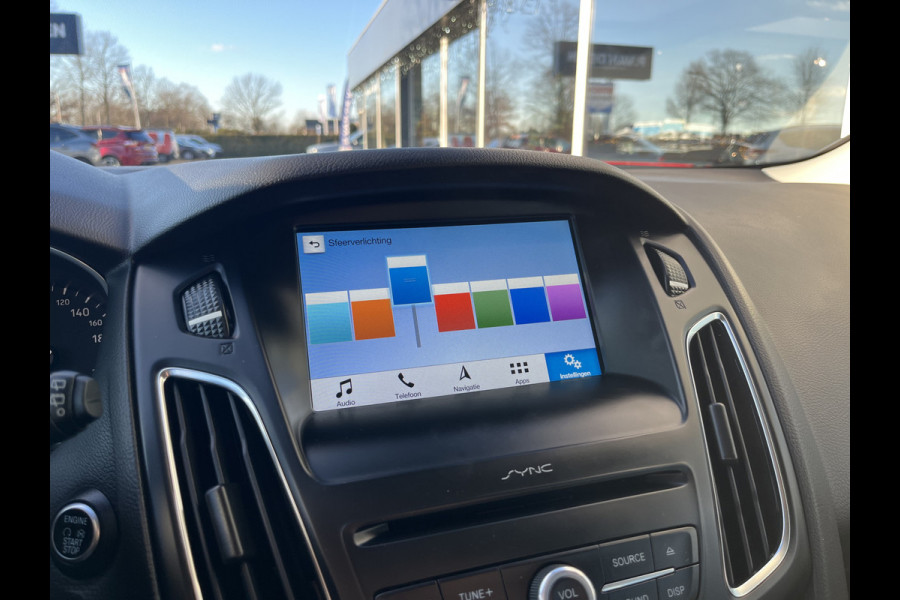 Ford FOCUS Wagon 1.5 EcoBoost Titanium 150pk/110kW 6-bak | Trekhaak | 18'' | Bi-Xenon |