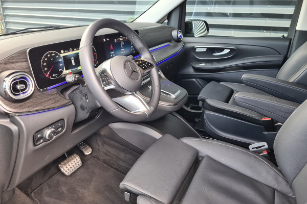 Mercedes-Benz V-Klasse 300d 4 Matic XL DC AMG-Line Grijs kenteken - Distronic