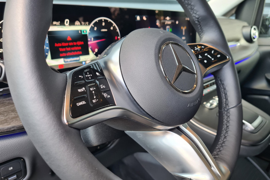 Mercedes-Benz V-Klasse 300d 4 Matic XL DC AMG-Line Grijs kenteken - Distronic