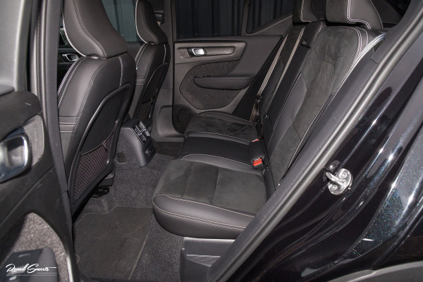 Volvo XC40 1.5 T4 Plug-in hybrid Plus Dark | Adaptieve cruise | Memory | Blis | Harman Kardon |