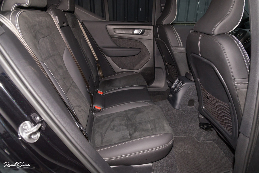 Volvo XC40 1.5 T4 Plug-in hybrid Plus Dark | Adaptieve cruise | Memory | Blis | Harman Kardon |