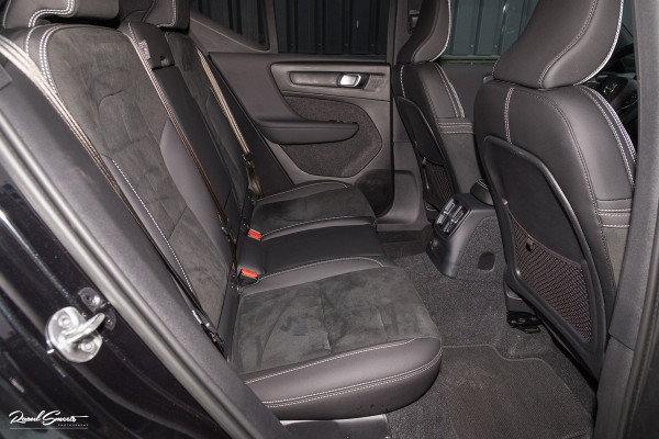 Volvo XC40 1.5 T4 Plug-in hybrid Plus Dark | Adaptieve cruise | Memory | Blis | Harman Kardon |