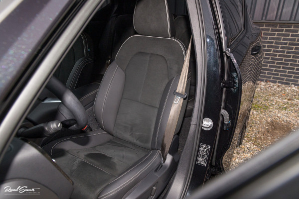 Volvo XC40 1.5 T4 Plug-in hybrid Plus Dark | Adaptieve cruise | Memory | Blis | Harman Kardon |