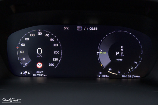 Volvo XC40 1.5 T4 Plug-in hybrid Plus Dark | Adaptieve cruise | Memory | Blis | Harman Kardon |