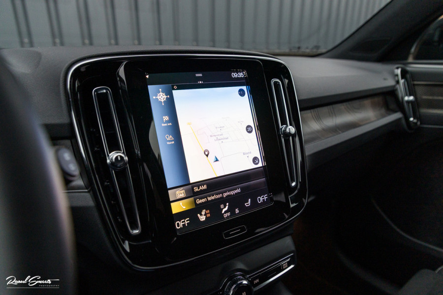 Volvo XC40 1.5 T4 Plug-in hybrid Plus Dark | Adaptieve cruise | Memory | Blis | Harman Kardon |