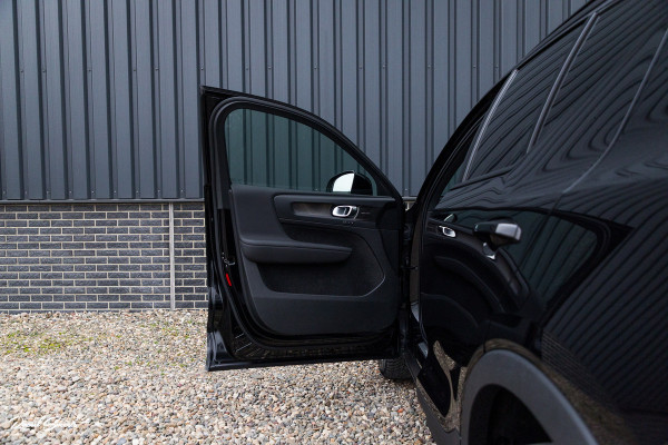 Volvo XC40 1.5 T4 Plug-in hybrid Plus Dark | Adaptieve cruise | Memory | Blis | Harman Kardon |