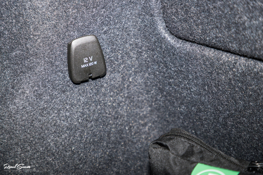 Volvo XC40 1.5 T4 Plug-in hybrid Plus Dark | Adaptieve cruise | Memory | Blis | Harman Kardon |