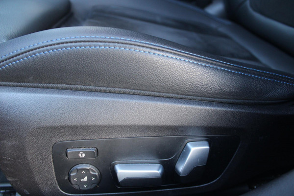 BMW 3-serie 330e M-Sport Pro | Pano | HK | ACC | Memory | Carbon