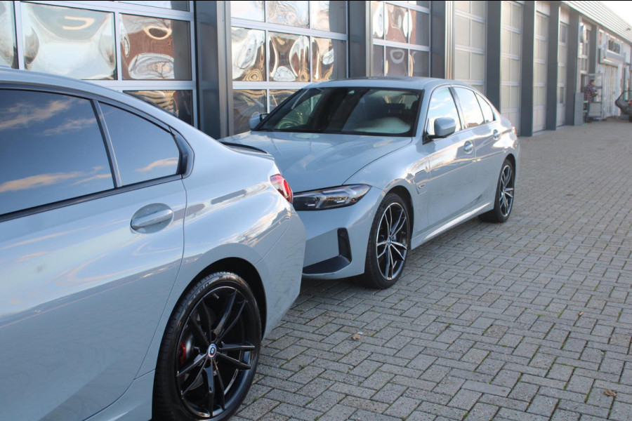 BMW 3-serie 330e M-Sport Pro | Pano | HK | ACC | Memory | Carbon