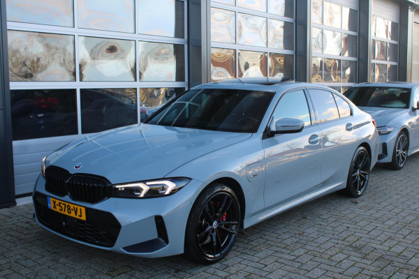 BMW 3-serie 330e M-Sport Pro | Pano | HK | ACC | Memory | Carbon