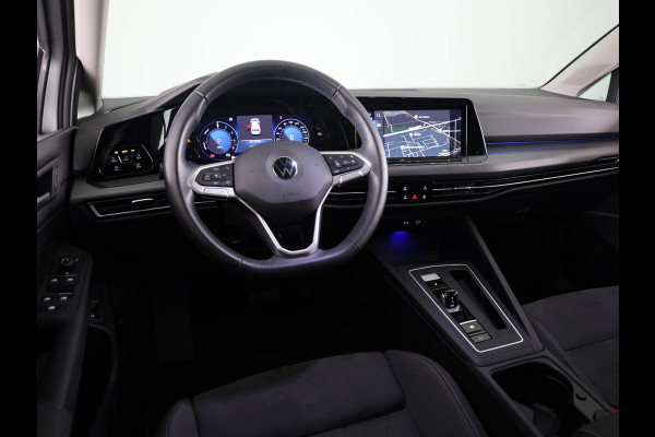 Volkswagen Golf 1.4 eHybrid Style 204 pk Automaat (DSG) | Navigatie | Panoramadak | Parkeersensoren | Adaptieve cruise control | Stoelverwarming |