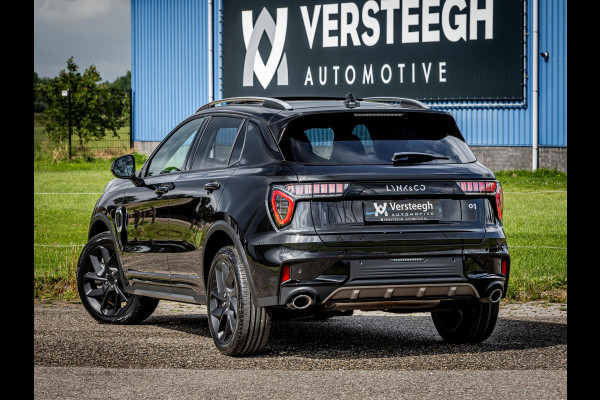 Lynk & Co 01 1.5 Plug-In Hybrid 262pk BLACKED OUT | 360 Camera | Panoramadak