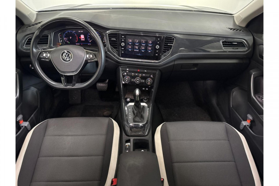 Volkswagen T-Roc 1.5 TSI Sport - Automaat - Pano/Schuifdak - Navi - Climate - Org.NL