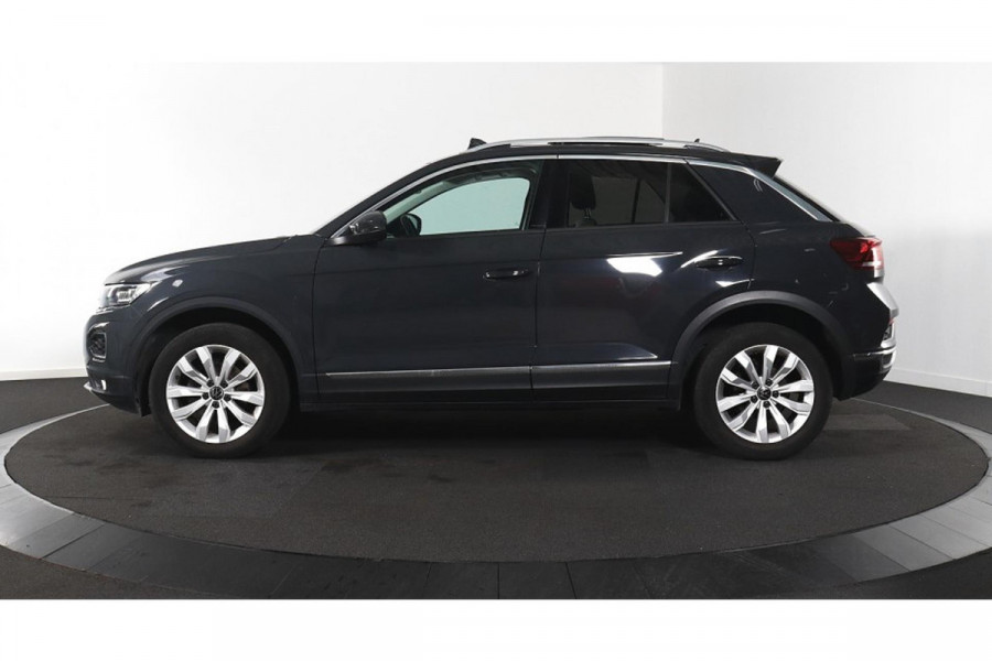 Volkswagen T-Roc 1.5 TSI Sport - Automaat - Pano/Schuifdak - Navi - Climate - Org.NL