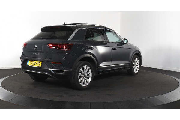 Volkswagen T-Roc 1.5 TSI Sport - Automaat - Pano/Schuifdak - Navi - Climate - Org.NL