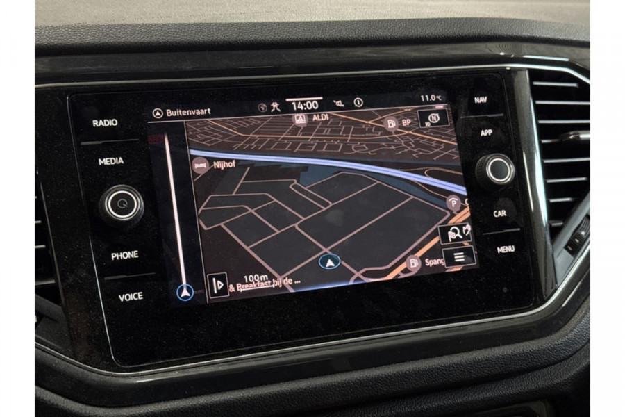 Volkswagen T-Roc 1.5 TSI Sport - Automaat - Pano/Schuifdak - Navi - Climate - Org.NL