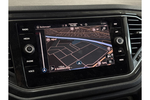 Volkswagen T-Roc 1.5 TSI Sport - Automaat - Pano/Schuifdak - Navi - Climate - Org.NL