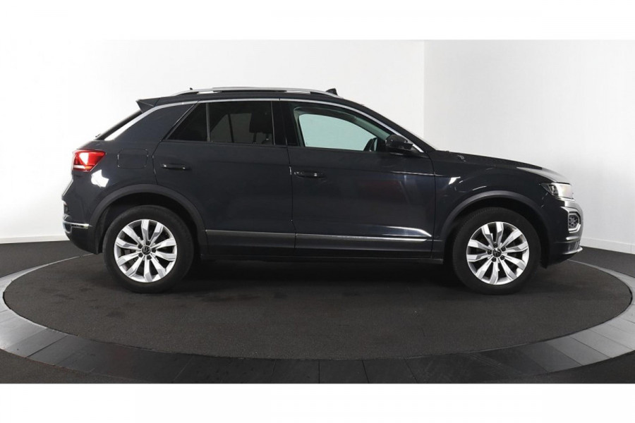 Volkswagen T-Roc 1.5 TSI Sport - Automaat - Pano/Schuifdak - Navi - Climate - Org.NL