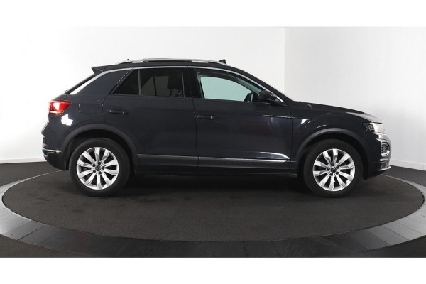 Volkswagen T-Roc 1.5 TSI Sport - Automaat - Pano/Schuifdak - Navi - Climate - Org.NL