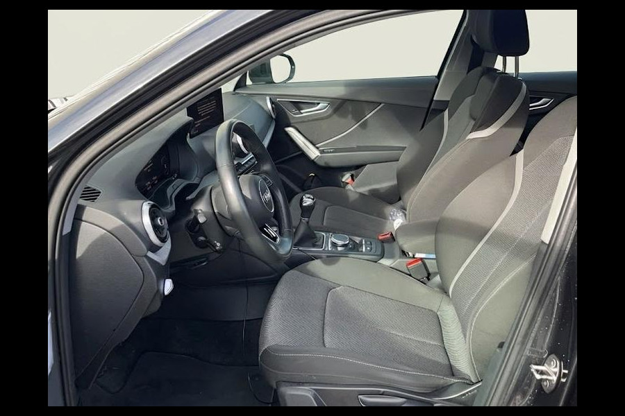 Audi Q2 30 TFSI Business Edition 110pk | Navigatie | Virtual Cockpit | Parkeercamera | 18 inch Lichtmetalen velgen