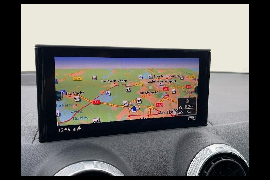 Audi Q2 30 TFSI Business Edition 110pk | Navigatie | Virtual Cockpit | Parkeercamera | 18 inch Lichtmetalen velgen