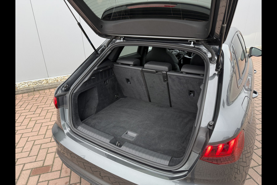 Audi A3 Sportback 35TFSI 150pk S-tronic | S-edition | Pano dak