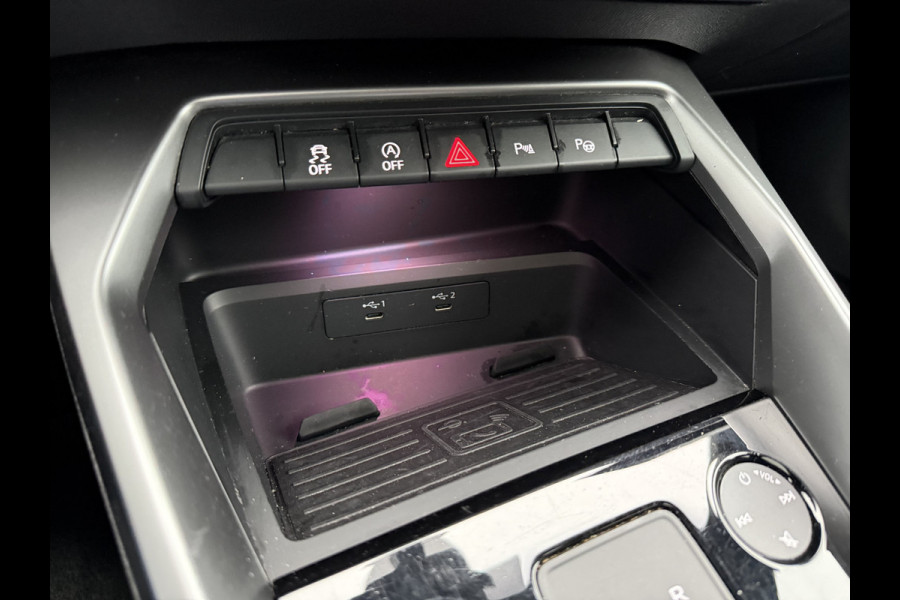 Audi A3 Sportback 35TFSI 150pk S-tronic | S-edition | Pano dak