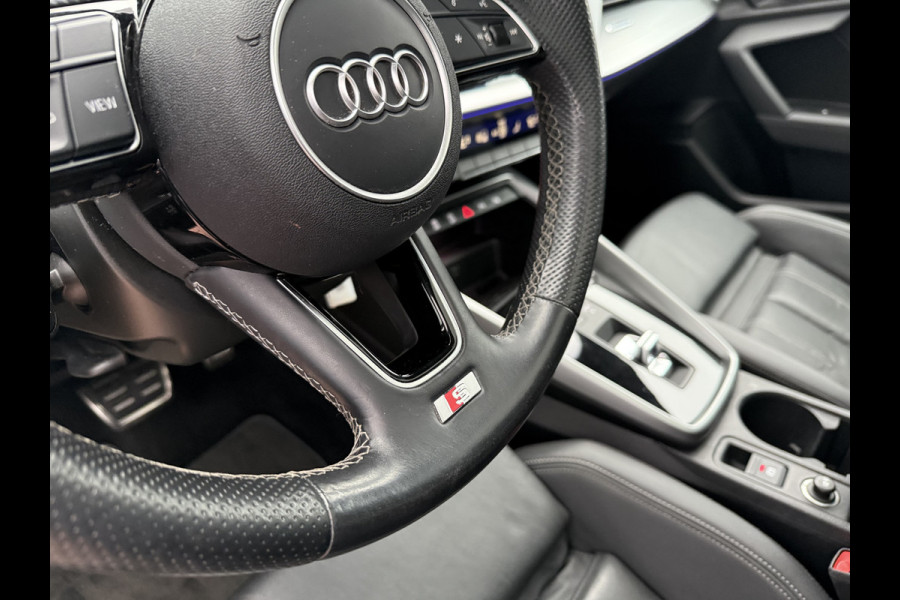 Audi A3 Sportback 35TFSI 150pk S-tronic | S-edition | Pano dak