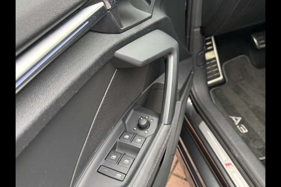 Audi A3 Sportback 35TFSI 150pk S-tronic | S-edition | Pano dak