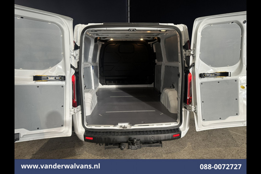 Ford Transit Custom 2.0 TDCI 131pk L2H1 Euro6 Airco | LED | Apple Carplay | Cruisecontrol | 2800kg Trekhaak Parkeersensoren, Stoelverwarming, Verwarmde voorruit, Bijrijdersbank