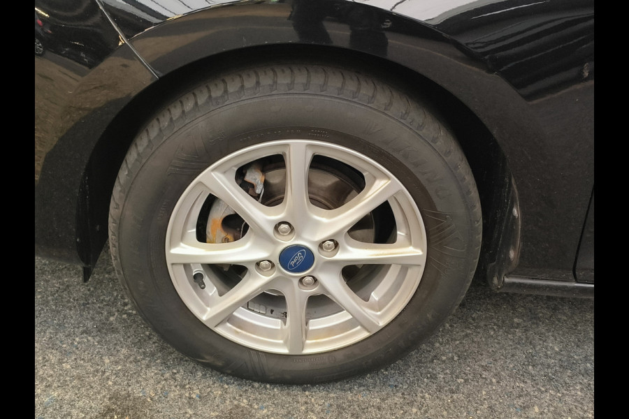 Ford Fiesta 1.1 Trend uit 2018 Rijklaar + 12 maanden Bovag-garantie Henk Jongen Auto's in Helmond,  al 50 jaar service zoals 't hoort!