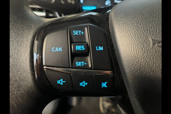 Ford Fiesta 1.1 Trend uit 2018 Rijklaar + 12 maanden Bovag-garantie Henk Jongen Auto's in Helmond,  al 50 jaar service zoals 't hoort!