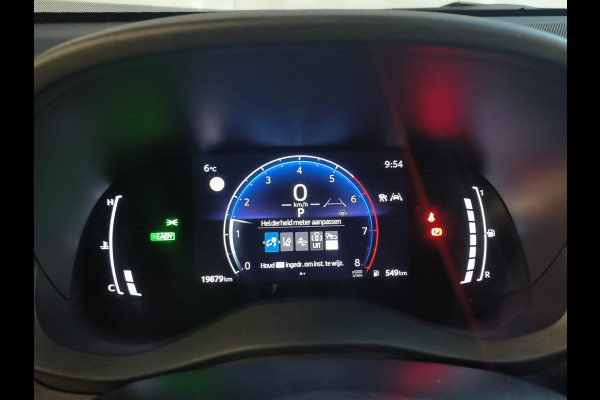 Toyota Yaris Cross 1.5 Hybrid 115 Dynamic Automaat uit 2025 Rijklaar + Fabrieksgarantie tot 2030 Henk Jongen Auto's in Helmond,  al 50 jaar service zoals 't hoort!