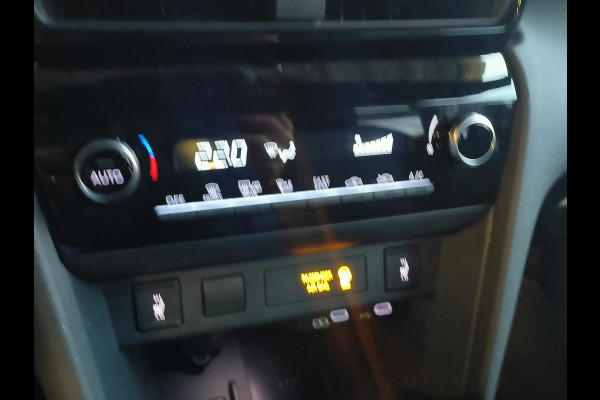 Toyota Yaris Cross 1.5 Hybrid 115 Dynamic Automaat uit 2025 Rijklaar + Fabrieksgarantie tot 2030 Henk Jongen Auto's in Helmond,  al 50 jaar service zoals 't hoort!