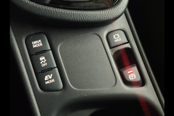 Toyota Yaris Cross 1.5 Hybrid 115 Dynamic Automaat uit 2025 Rijklaar + Fabrieksgarantie tot 2030 Henk Jongen Auto's in Helmond,  al 50 jaar service zoals 't hoort!