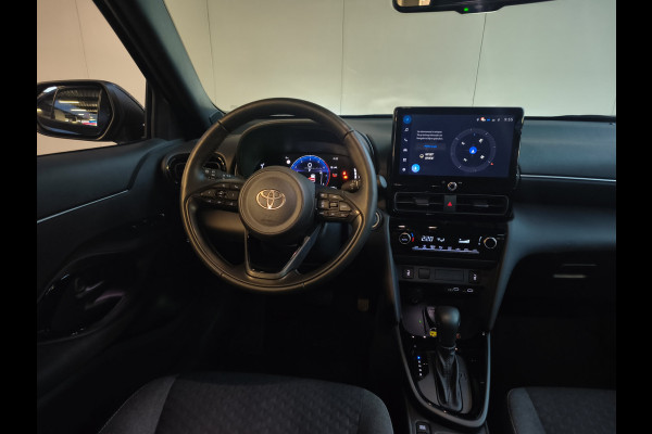 Toyota Yaris Cross 1.5 Hybrid 115 Dynamic Automaat uit 2025 Rijklaar + Fabrieksgarantie tot 2030 Henk Jongen Auto's in Helmond,  al 50 jaar service zoals 't hoort!