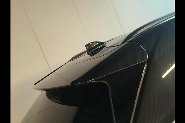 Toyota Yaris Cross 1.5 Hybrid 115 Dynamic Automaat uit 2025 Rijklaar + Fabrieksgarantie tot 2030 Henk Jongen Auto's in Helmond,  al 50 jaar service zoals 't hoort!