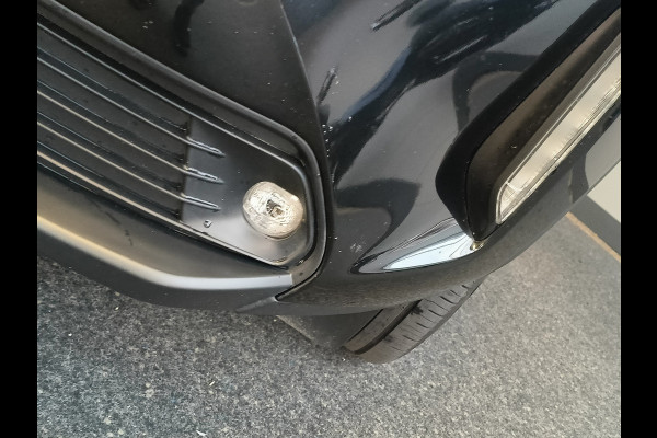 Toyota Yaris Cross 1.5 Hybrid 115 Dynamic Automaat uit 2025 Rijklaar + Fabrieksgarantie tot 2030 Henk Jongen Auto's in Helmond,  al 50 jaar service zoals 't hoort!