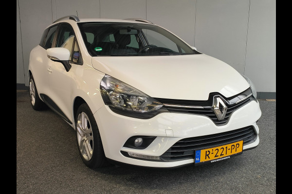 Renault Clio Estate 0.9 TCe Zen Rijklaar + 12 maanden Bovag-garantie Henk Jongen Auto's in Helmond,  al 50 jaar service zoals 't hoort!