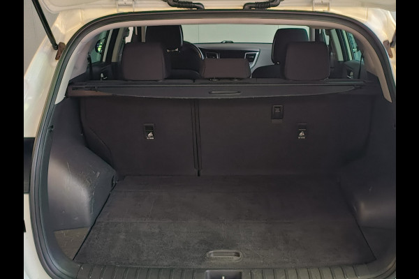 Renault Clio Estate 0.9 TCe Zen Rijklaar + 12 maanden Bovag-garantie Henk Jongen Auto's in Helmond,  al 50 jaar service zoals 't hoort!