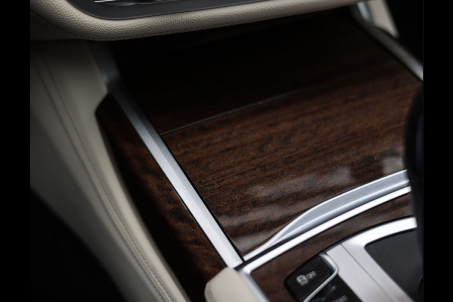 BMW 7 Serie 750Li xDrive High Executive | Lounge Pack - Pano