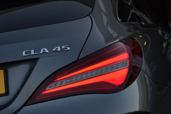 Mercedes-Benz CLA-Klasse Shooting Brake CLA 45 AMG 4MATIC Pano