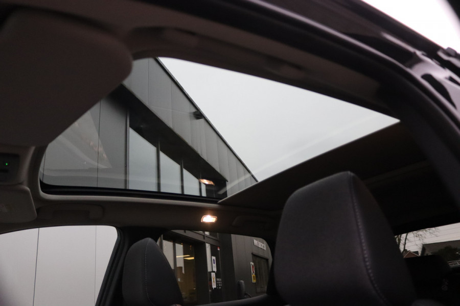 Nissan QASHQAI 1.3DIG-T MHEV 158PK Automaat N-Connecta Panoramadak/Winter-pack/Elektr.-klep/Head-Up/Adapt.-cruise
