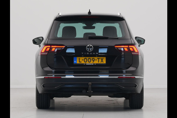 Volkswagen Tiguan 1.5 TSI 130pk Life Trekhaak Navigatie Carplay Acc Pdc Clima 54