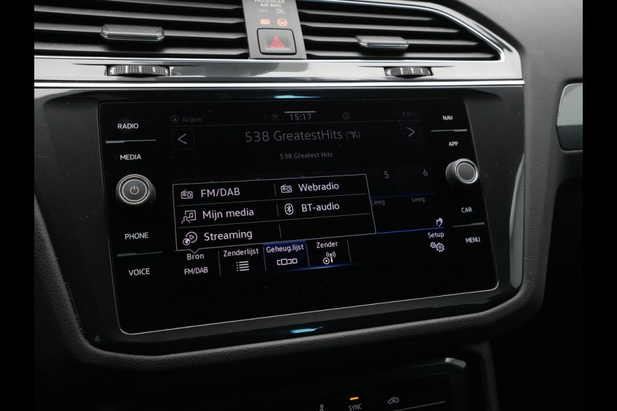 Volkswagen Tiguan 1.5 TSI 130pk Life Trekhaak Navigatie Carplay Acc Pdc Clima 54