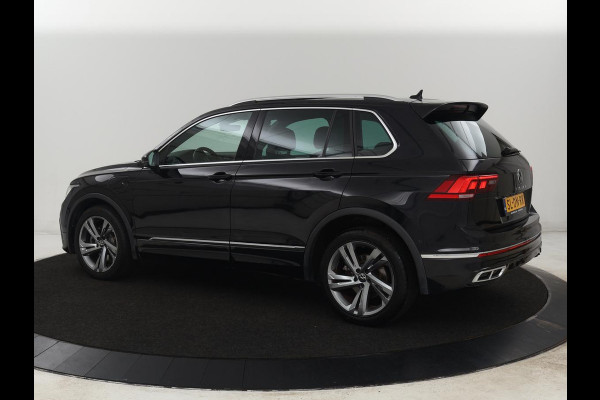 Volkswagen Tiguan 1.4 TSI eHybrid R-Line | Panoramadak | Keyless | Camera | Adaptive cruise control | Carplay | Privacy glass